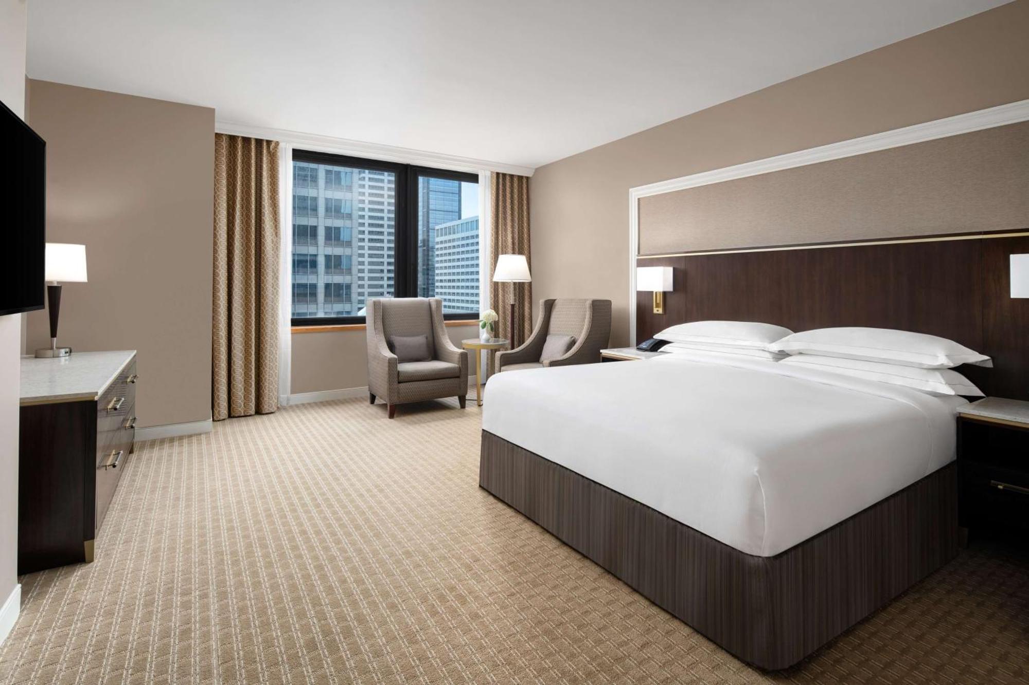 Hilton Indianapolis Hotel & Suites Exterior foto